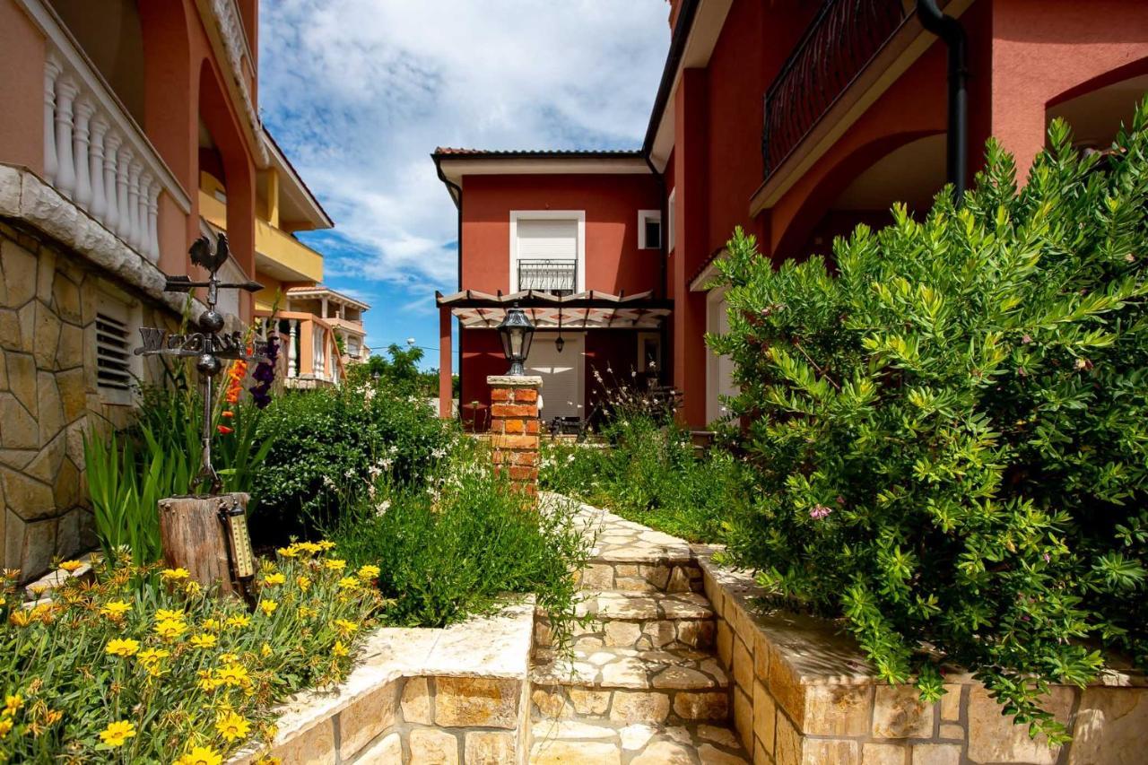 Mistral Apartman *