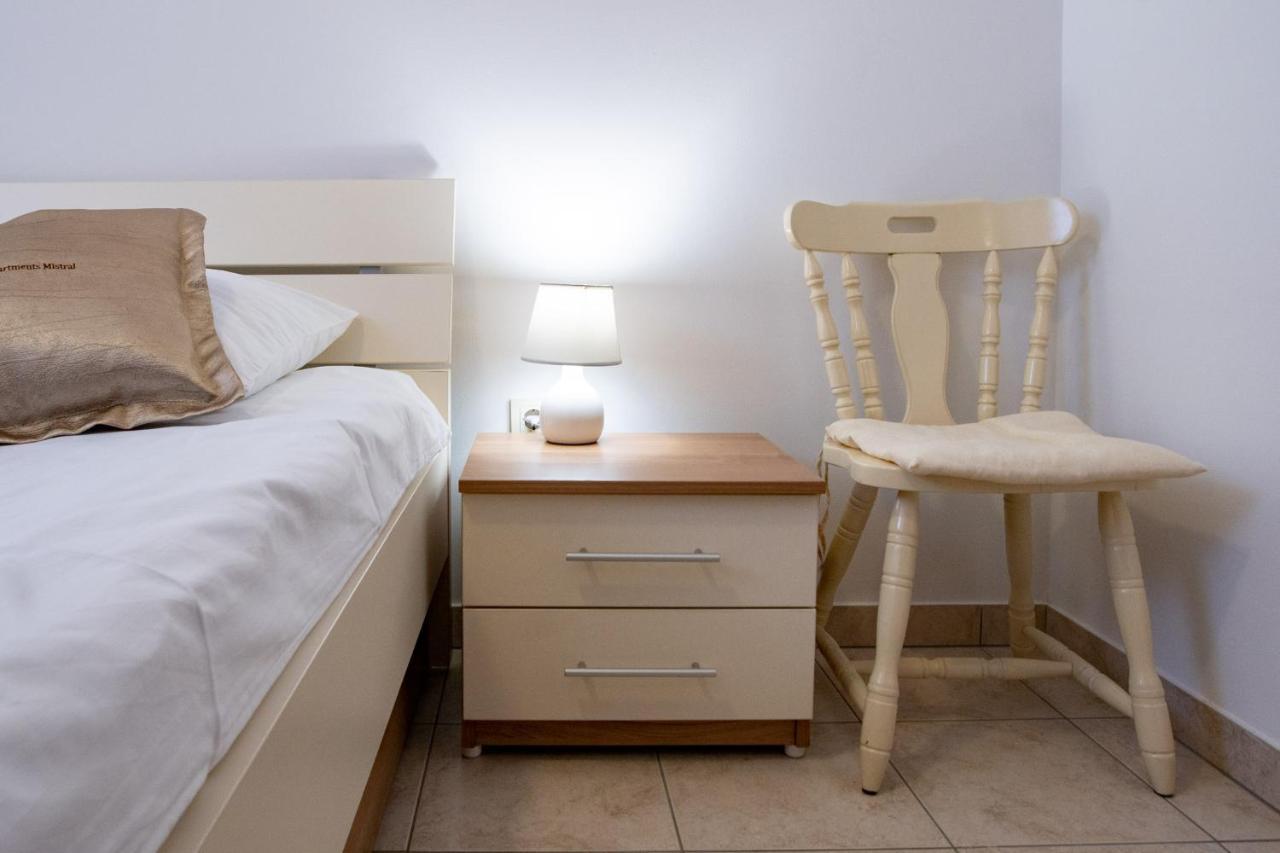 Mistral Apartman Lopar